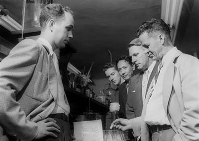 Miller in the Skoog lab